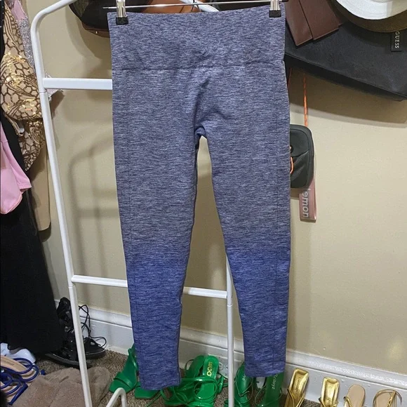 ‼️SOLD ‼️ Lululemon Balance & Resist 7/8 Tight Midnight Navy / White / Psychic - Picture 9 of 9